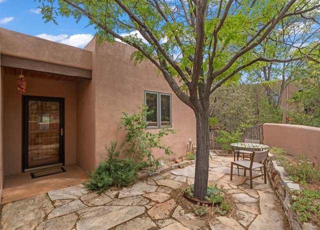 Property at 694 La Viveza, Santa Fe, NM 87501, 2 beds, 2.5 baths
