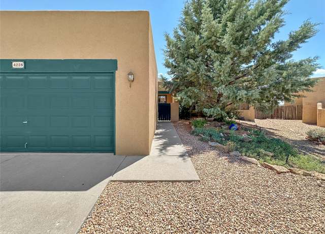 Property at 4228 Roadrunner Ln, Santa Fe, NM 87507, 3 beds, 2 baths