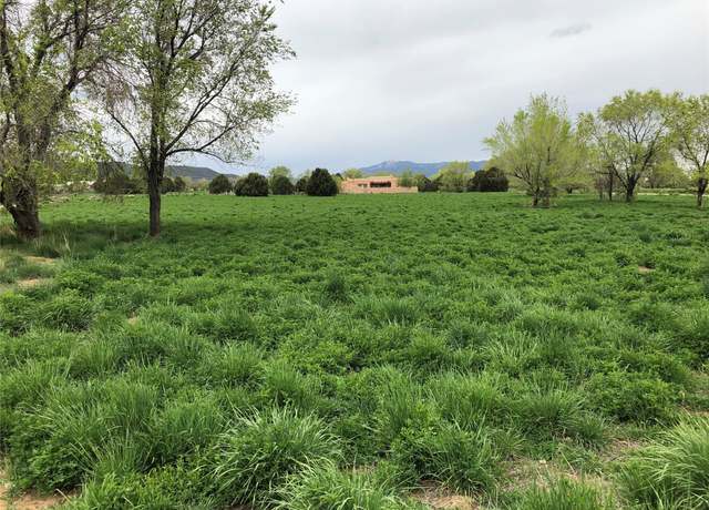 Property at 690 Apple Ct, Taos, NM 87571