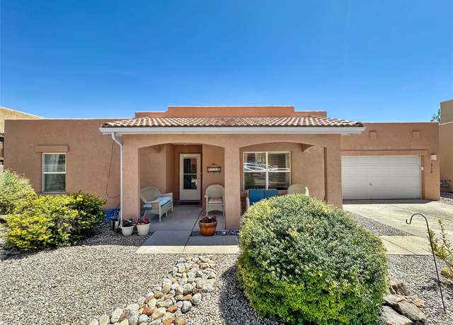 Property at 6772 Camino Rojo, Santa Fe, NM 87507, 3 beds, 2 baths