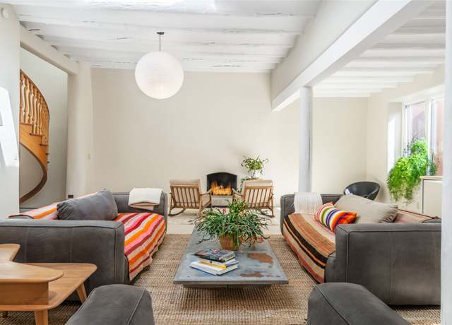 Property at 415 Camino Delora, Santa Fe, NM 87505, 5 beds, 4 baths