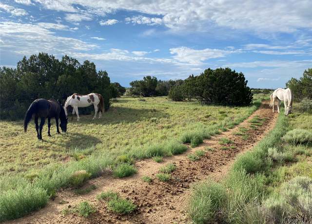 Property at 24 Lone Butte Dr, Santa Fe, NM 87508, 2 beds, 2 baths