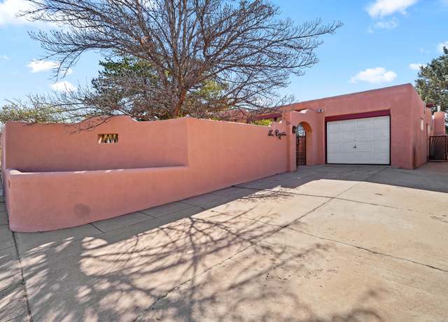 Property at 914 Rio Vista St, Santa Fe, NM 87501, 3 beds, 3 baths