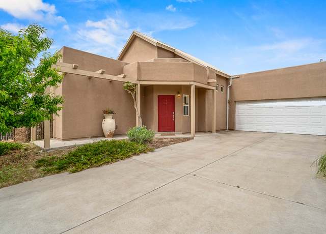 Property at 4548 Contenta Rdg, Santa Fe, NM 87507, 3 beds, 2 baths