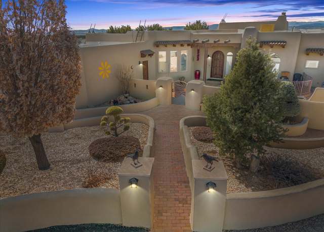 Property at 3 Montana Vis, Santa Fe, NM 87507, 3 beds, 2.5 baths