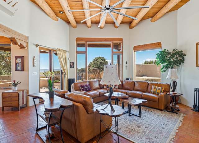 Property at 3 Montana Vis, Santa Fe, NM 87507, 3 beds, 2.5 baths