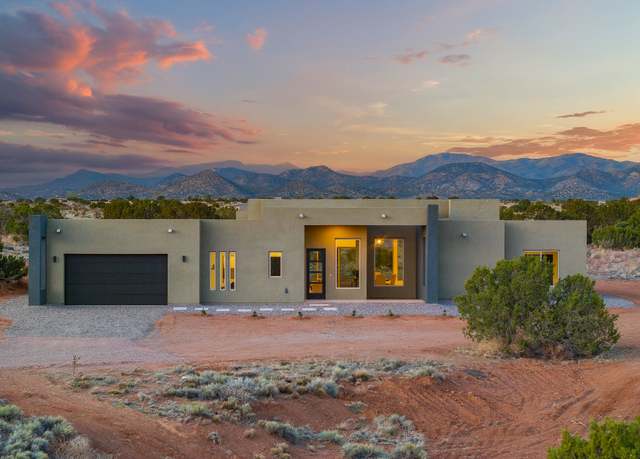 Property at 32 Cielo Tranquilo Ct, Santa Fe, NM 87508, 3 beds, 2.5 baths