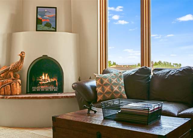 Property at 11 Gaviota Rd, Santa Fe, NM 87508, 3 beds, 2.5 baths