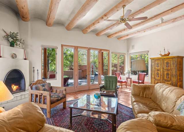 Property at 103 1/2 Victoria St, Santa Fe, NM 87505, 3 beds, 3 baths