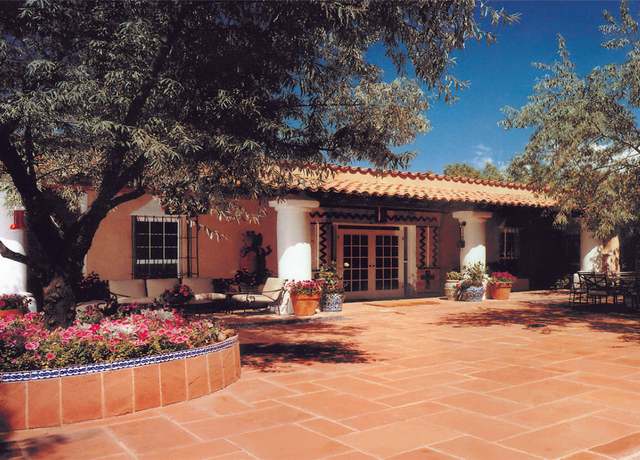 Property at 1379 Canyon Rd, Santa Fe, NM 87501, 4 beds, 5.5 baths
