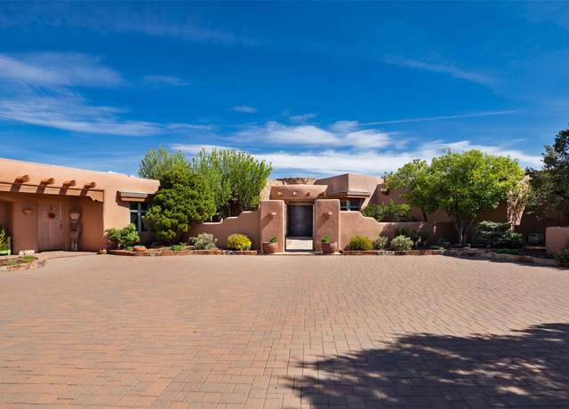 Property at 46 Wildhorse, Santa Fe, NM 87506, 4 beds, 4.5 baths