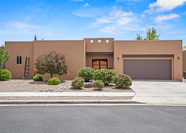 Property at 39 Caballo Viejo, Santa Fe, NM 87508, 3 beds, 3 baths