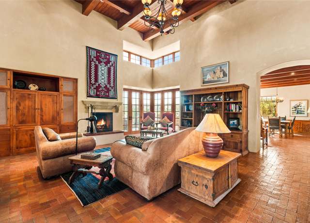 Property at 122 Sunflower Dr, Santa Fe, NM 87506, 2 beds, 2.5 baths