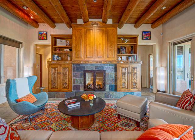Property at 1020 South Summit Rdg, Santa Fe, NM 87501, 2 beds, 2 baths