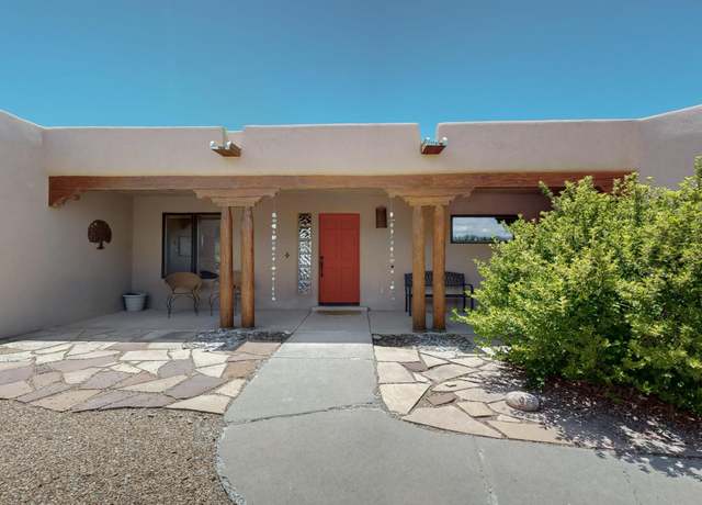 Property at 30 Altura Rd, Santa Fe, NM 87508, 3 beds, 2 baths