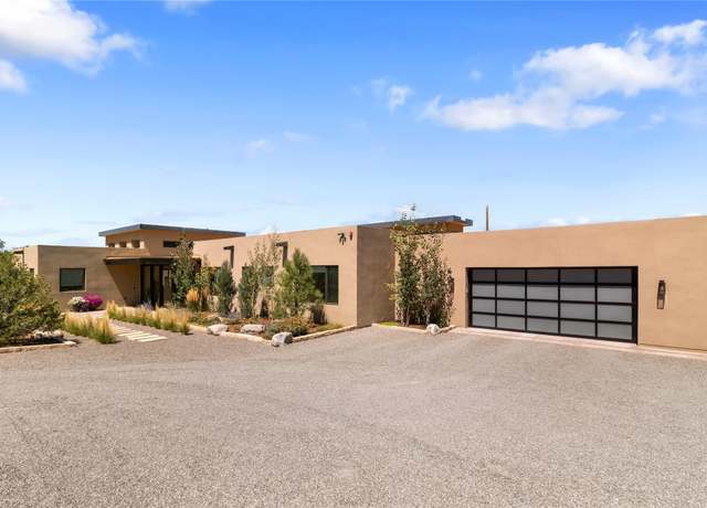 Property at 123 E Lupita Rd, Santa Fe, NM 87505, 4 beds, 4.5 baths