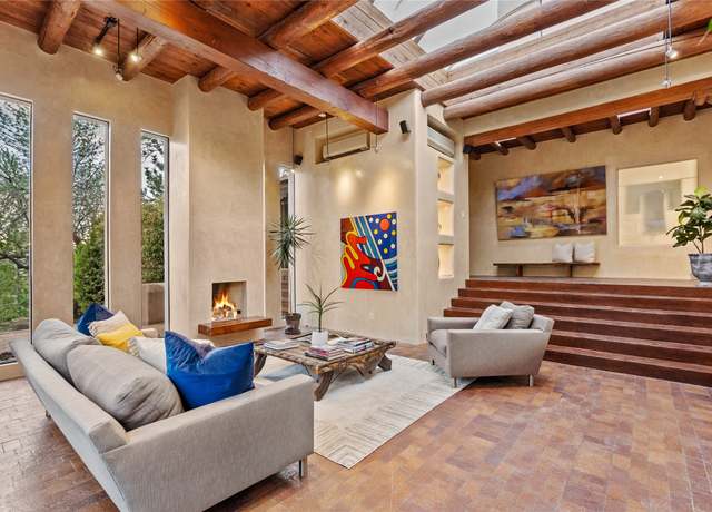 Property at 172 Vaquero Rd, Santa Fe, NM 87508, 4 beds, 6.5 baths