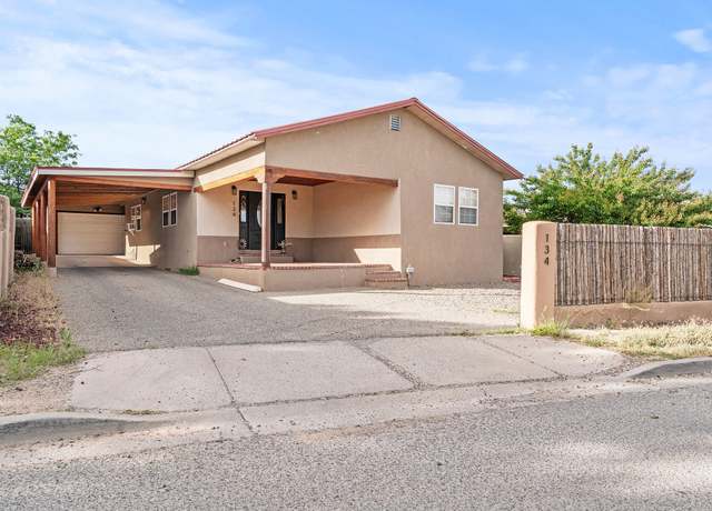 Property at 134 Vista Del Norte, Santa Fe, NM 87507, 4 beds, 2 baths