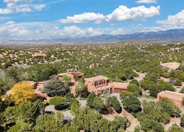 Property at 17 Tano West, Santa Fe, NM 87506, 4 beds, 3.5 baths