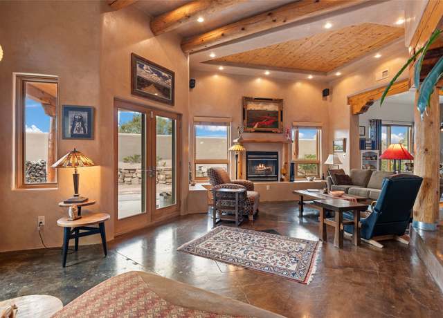 Property at 3 Avenida De Mercedes, Santa Fe, NM 87506, 3 beds, 2 baths