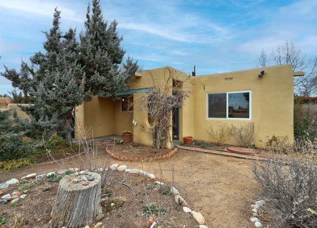 Property at 1845 Camino La Canada, Santa Fe, NM 87501, 3 beds, 1 bath