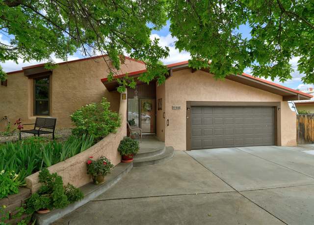 Property at 444 Aragon, White Rock, NM 87547, 4 beds, 3 baths