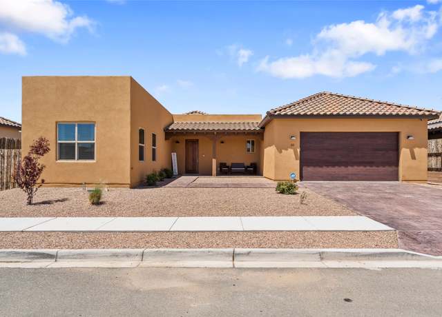 Property at 35 La Pradera, Santa Fe, NM 87508, 4 beds, 2.5 baths