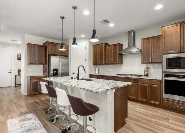 Property at 5321 Chicoma, Santa Fe, NM 87507, 3 beds, 2.5 baths