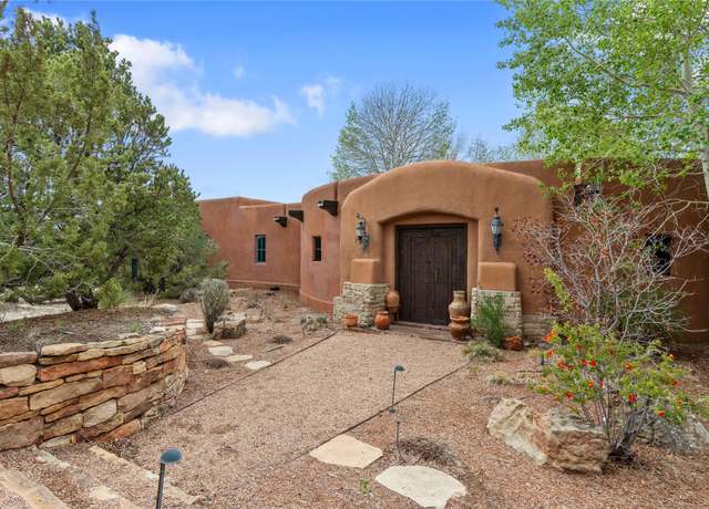 Property at 17 Paseo Del Venado, Santa Fe, NM 87506, 4 beds, 4.5 baths
