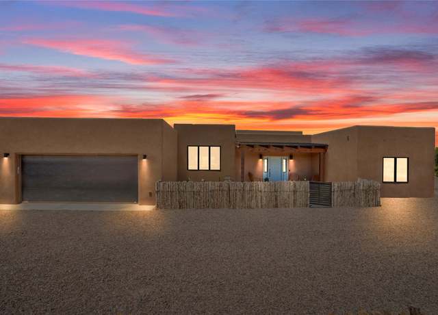 Property at 4 Camino Los Suenos, Santa Fe, NM 87506, 3 beds, 2.5 baths