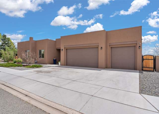 Property at 33 Caballo Viejo, Santa Fe, NM 87508, 3 beds, 3 baths