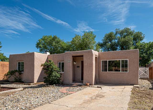 Property at 409 Cortez Pl, Santa Fe, NM 87501, 3 beds, 1 bath
