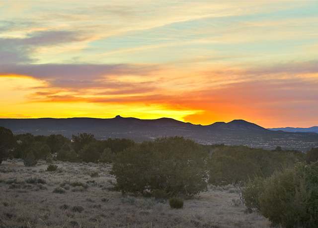 Property at 136 Thundercloud Rd, Santa Fe, NM 87506