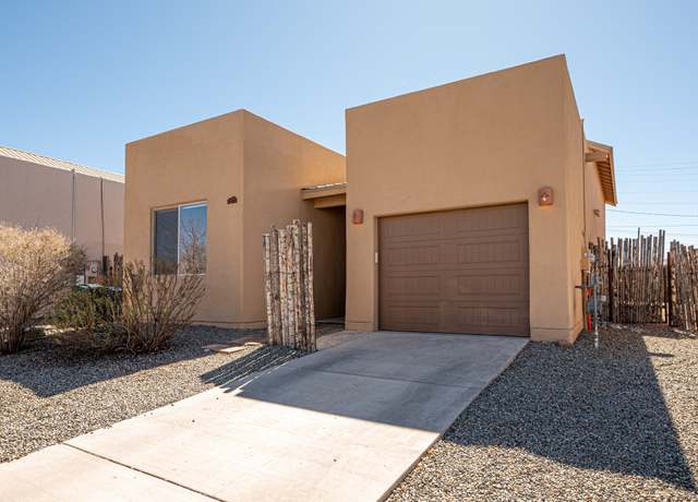 Property at 2804 Isaiah Ln, Santa Fe, NM 87507, 3 beds, 2 baths