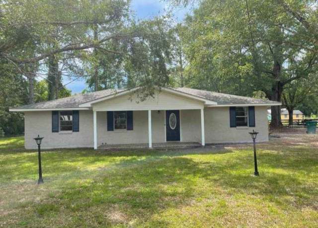 Property at 29965 Pete Miller Rd, Livingston, LA 70754, 3 beds, 2 baths
