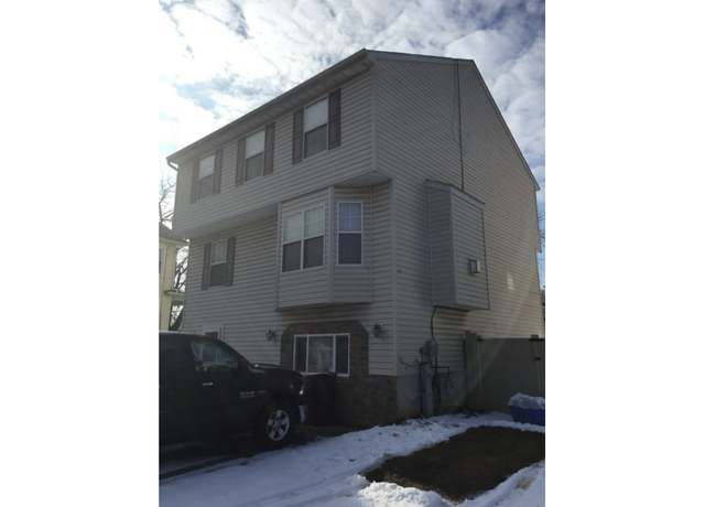 Property at 6413 Liberty Rd, Gwynn Oak, MD 21207, 4 beds, 3.5 baths