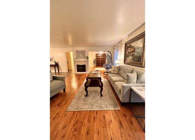 Property at 1205 Bailey Cove Cir SE Unit B, Huntsville, AL 35802, 3 beds, 2 baths
