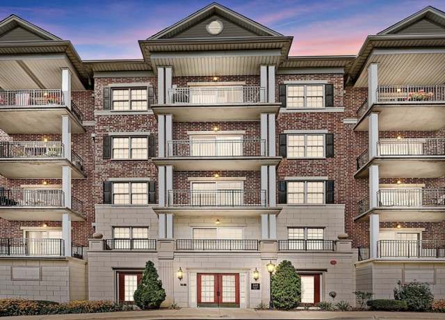 Property at 446 McDaniels Cir Unit 206, Clarendon Hills, IL 60514, 2 beds, 2 baths