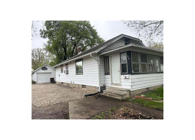 Property at 317 Dunnwood Dr, Fort Wayne, IN 46805, 3 beds, 1 bath