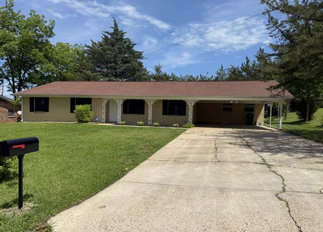 Property at 1303 Van Buren Ave, Tupelo, MS 38801, 3 beds, 2 baths