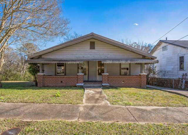 Property at 609 Ewing Ave, Gadsden, AL 35901, 3 beds, 1 bath