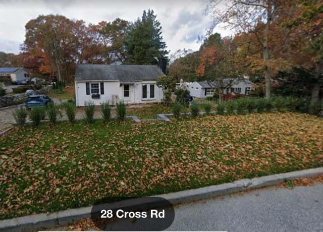 Property at 28 Cross Rd, Waterford, CT 06385, 3 beds, 1 bath