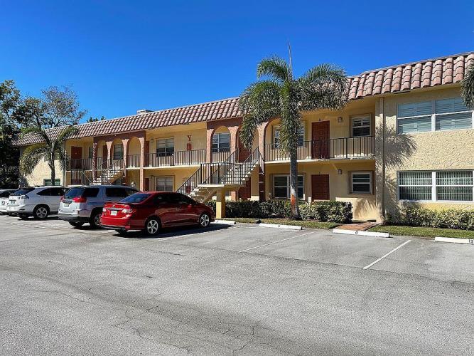 2600 S Kanner Hwy Apt Y9, Stuart, FL 34994 | MLS# 11484379 | Redfin