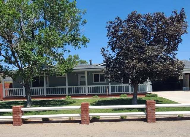 Property at 375 Curry Dr, Fernley, NV 89408, 3 beds, 3 baths