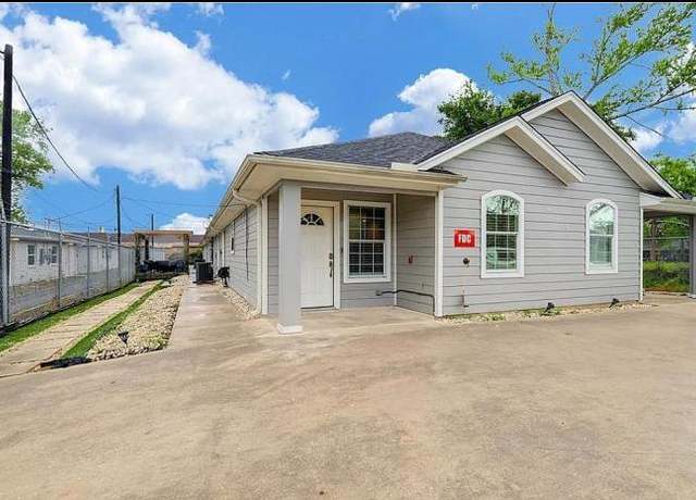Property at 5038 Mallow St, Houston, TX 77033, 12 beds, 10 baths