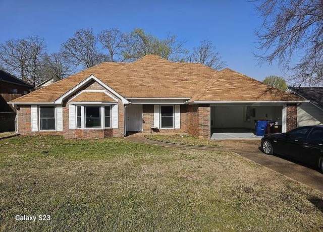 Property at 9804 Muirfield Cir, Fort Smith, AR 72908, 3 beds, 2 baths