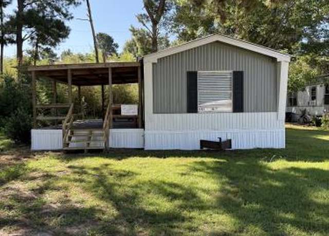 Property at 225 E Spradley St Unit 25, Nacogdoches, TX 75964, 3 beds, 2 baths