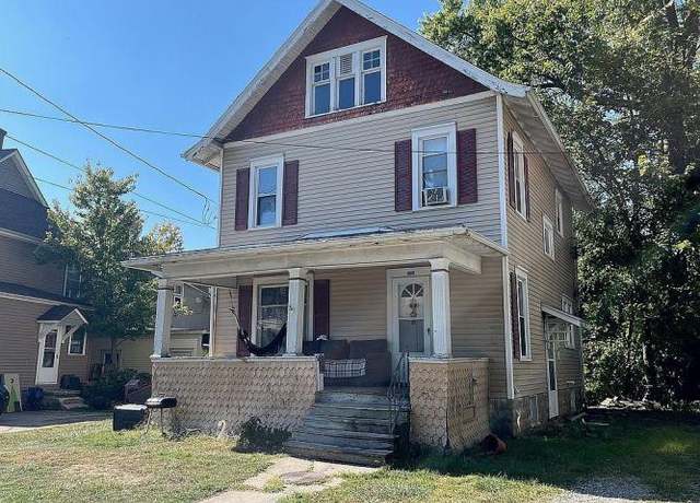 Property at 122 Race St, Ashland, OH 44805, 3 beds, 1 bath