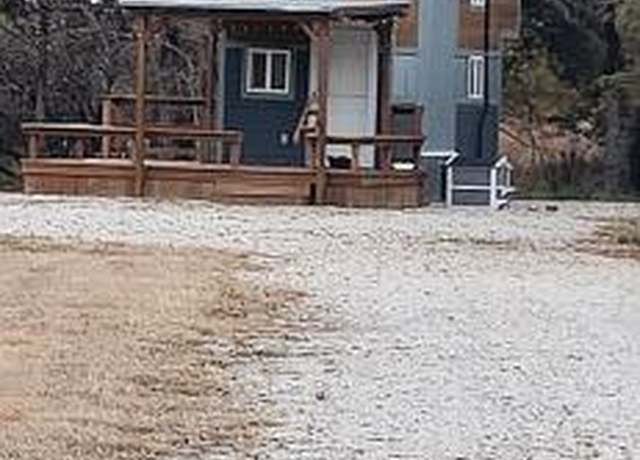 Property at 624 SW 30 Rd, Great Bend, KS 67530, 1 bed, 1 bath