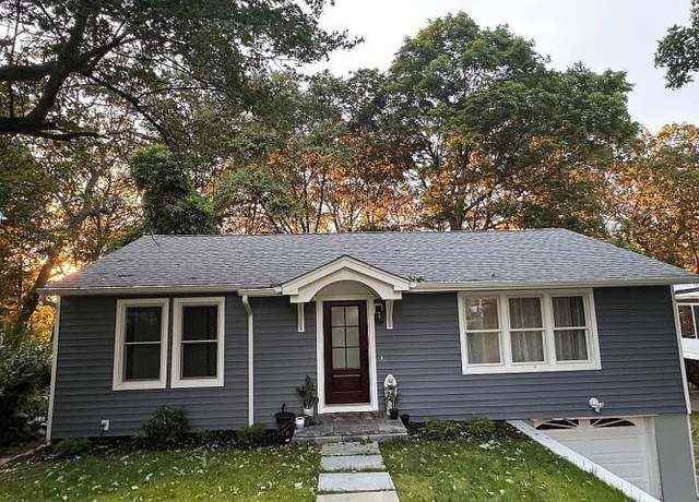 Property at 13 Ridge Pl, Ringwood, NJ 07456, 2 beds, 1 bath